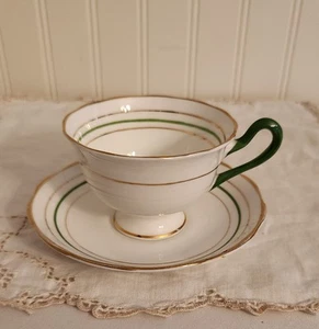 Royal Albert Vintage Teetasse & Untertasse Clean Classic Beauty grün gold gestreift - Bild 1 von 12