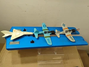 Mattel EE. UU. 1975 Flying Aces cubierta de vuelo avión tirador con 3 aviones - Imagen 1 de 24