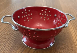 Pottery Barn Red Enamelware Small 1 Quart Colander Berries NEW - Picture 1 of 5