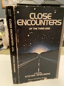 Close Encounters of the Third Kind Paperback~Steven Spielberg MTI~Vintage Book - Picture 1 of 7