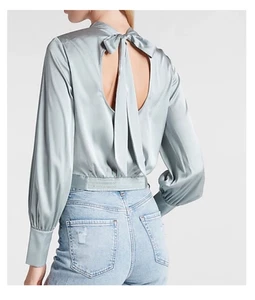 Express Satin Bluse mit Stehkragen und offenem Rücken (Größe XL) silber - Bild 1 von 10