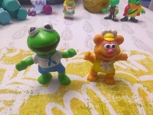 Vintage Muppet Babies Kermit Frog & Foxxie Bear 2.5” PVC Figures - Picture 1 of 5