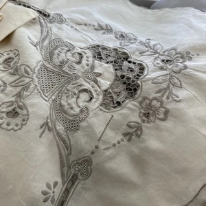 Vintage Madeira Reines Leinen Cutwork Handstickerei Tischdecke 8 Servietten 96" x 64 - Bild 1 von 13