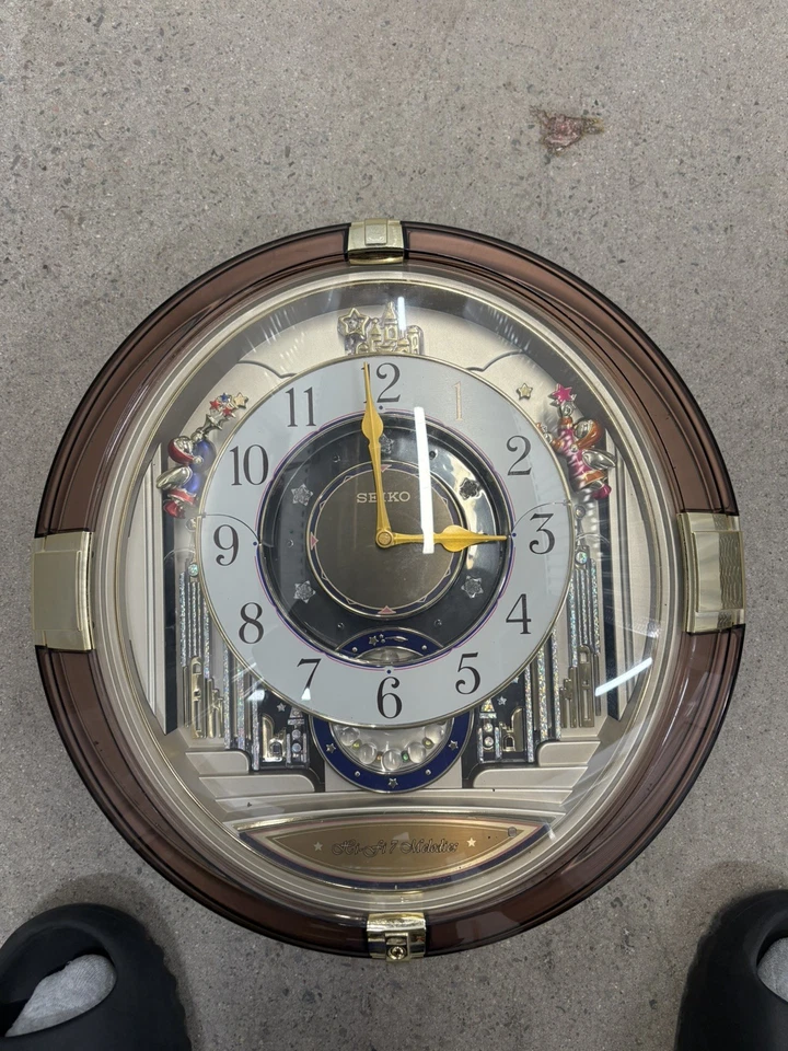 Relógio de parede Seiko melodias em movimento trompete anjos COMO ESTÁ - Imagem 1 de 4