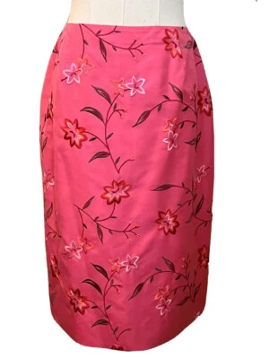NWOT Dana Buchman Pencil Skirt Size 6 Fitted Knee-length Pink Silk, Lined - Image 1 of 4