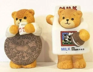 ENESCO LUCY RIGG LUCY & ME BEAR MILK AND OREO STYE SANDWHICH COOKIE 2 PIECES - Picture 1 of 3