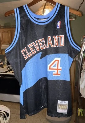 NEW! Authentic Shawn Kemp #4 Mitchell & Ness Cleveland Cavaliers Swingman Jersey - Image 1 of 4