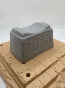 Indiana Jones vintage Well Of Souls Ark Cover 1982 REPRO Replacement Part kenner - Picture 1 of 3