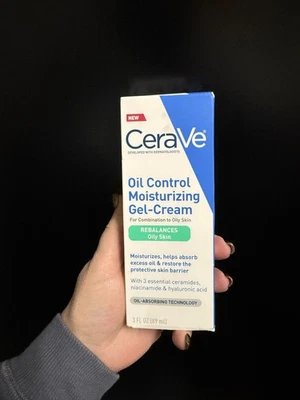 Gel-crema hidratante Cerave Oil Control 3 fl oz Foto 1 de 4