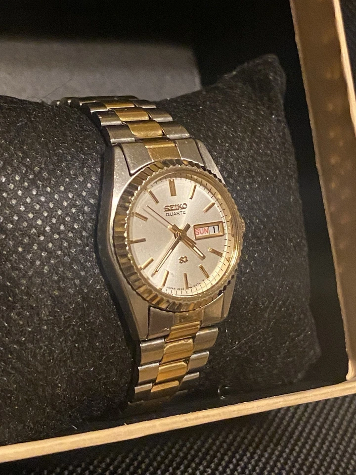 Rare 1980s SEIKO GOLD PLATED Two Tone Day-Date SQ 24MM Ladies Watch NEW Battery - Image 1 of 4
