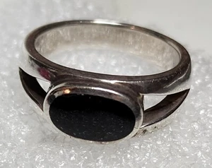 Schwarzer Onyx VINTAGE STERLINGSILBER RING 0,925 NACHLASSFUND 6,7 GRAMM - Bild 1 von 6