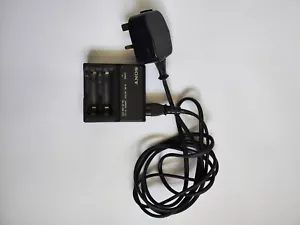 GENUINE SONY BATTERY CHARGER - AA & AAA MODEL: BC-CS1 With Power Cord - Picture 1 of 6