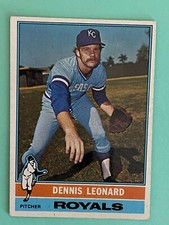 1976 Topps #334 Dennis Leonard - Kansas City Royals