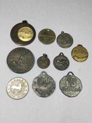Lot 10 Anciennes Médailles de Sport Natation Club-Med Gymnastique (9-30) - Photo 1/4