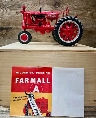 Franklin Mint, Precision, McCormick-Deering, Farmall F-20 Tractor, 1:12 Diecast - Image 1 of 4