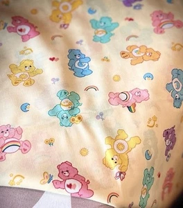 Care Bears Baumwollstoff 2004 45"x2 Yds 29 Zoll gelb rosa blau HELL & SONNIG - Bild 1 von 18