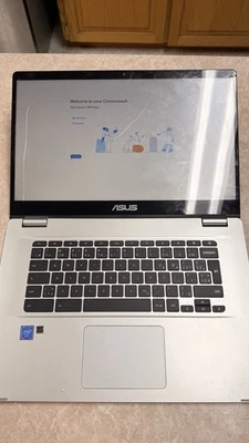 ASUS Chromebook C523N 15’6 4gb Ram Pantalla rayada y agrietada. Leer descripción Foto 1 de 4
