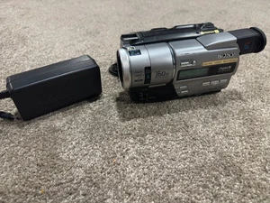 Videocámara Sony DCR-TR7000 Digital8 ¡PROBADA! ¡CABEZAS LIMPIAS! Hi8 8mm - Imagen 1 de 5