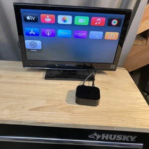 Apple TV 4K 3. Gen A2737 64GB WiFi Streaming Player mit Netzkabel - Bild 1 von 7