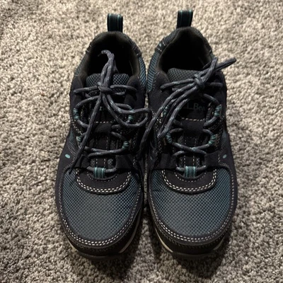 LL bean Trail Model Hiker 4 WP Low W’s Size 7 (Waterproof)  - Image 1 of 4