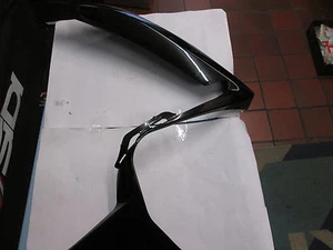 SUZUKI GSXR600/750 GEBRAUCHT LH SEITENDECKEL MOTORHAUBE SCHWARZ KEINE RISSE - Bild 1 von 1