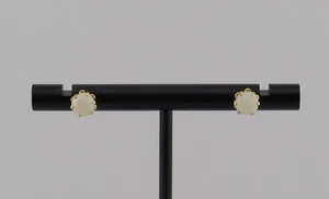 14k Yellow Gold Round Opal Stud Earrings - .82 Grams - Picture 1 of 5