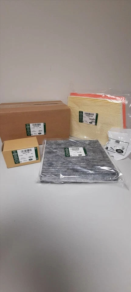 GENUINE JAGUAR F-PACE  XE & XF 2.0 INGENIUM DIESEL SERVICE KIT (PLEASE SEND REG) - Image 1 of 1