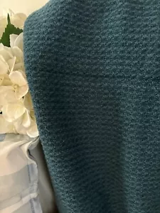 Gorgeous textured sea green winter weight fabric, 140 x140cm - Picture 1 of 5