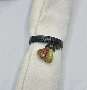 Juego de 2 anillos servilleteros Jay Strongwater pera joyería de mesa con caja - Imagen 1 de 8