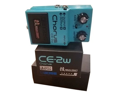 Boss CE-2W Waza Craft хоровая педаль - открытая коробка - Изображение 1 из 3