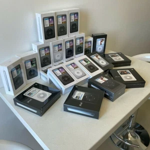 NEW" Apple iPod Classic Video 5th Gen 30GB/60GB/80GB/128GB Black/White -Sealed - Picture 1 of 14