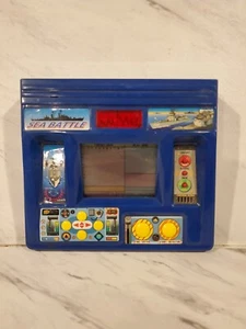RADIO SHACK ELECTRONIC "SEA BATTLE" HANDHELD GAME VINTAGE - TESTED WORKS - Picture 1 of 2