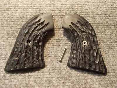 定制握把 Heritage Rough Rider 0.22/.22 Mag(小孔)人造黑色 Stag — 第 1/2 张图片