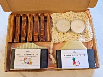Deive Handmade Natural Artisan Fruit Soap Bars gift set with Soap Dish, Soap Bag