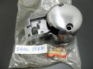 Suzuki VS1400 Speedometer Cover 1987-1995 OEM INTRUDER Meter Cap NOS 34193-38B50 - Imagen 1 de 8