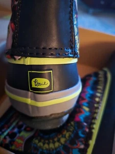 Sakroots  duet peace neon ow duck boot - 11 - Picture 1 of 5