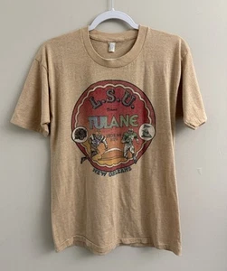 T-shirt 1979 LSU Tigers Vs Tulane Green Wave Battle For The Rag taglia XL RARA USATA IN OTTIME CONDIZIONI - Foto 1 di 7