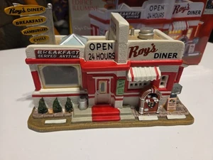 Roy's Diner Lemax Signature Collection beleuchtet im Ruhestand 2007 Weihnachtsdorf - Bild 1 von 6