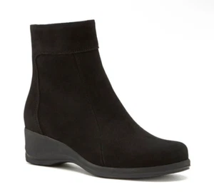 La Canadienne Tina Black Suede Boots Size 8, NEW NWOB, MSRP $498 - Picture 1 of 15