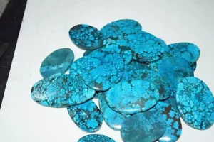 Lote de piedras preciosas sueltas azul turquesa natural turquesa azul de los Estados Unidos Spiderweb 1500 quilates - Imagen 1 de 3