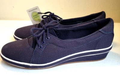 复古蚱蜢 Camille 海军蓝 系带 坡跟 舒适鞋 女式 选择尺码 — 第 1/4 张图片