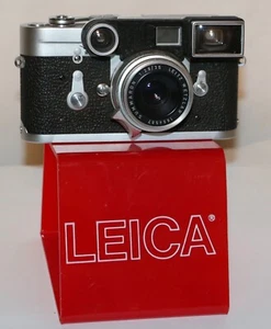 Leica Tall Red Display Stand Free USA Shipping - Picture 1 of 3