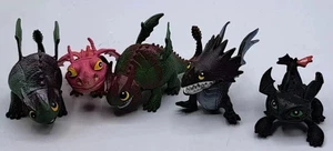 DWALLC How to train your dragon Multiple dragons Lot Of 5 PVC Toys Cake Toppers - Picture 1 of 6