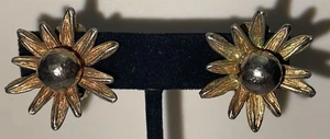 Judy Lee Vintage Gold Tone Flower  Clip On Earrings Jewelry Gar5-50 - Picture 1 of 10