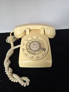 Vintage Western Electric 500 C/D Rotary Dial Telephone Off White Bell System - Zdjęcie 1 z 20