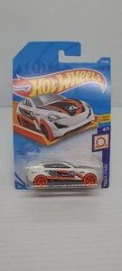 Hot Wheels Grand Cross White #123 Track Stars 4/5 New On Long Card 2020 GTC60  - Picture 1 of 7
