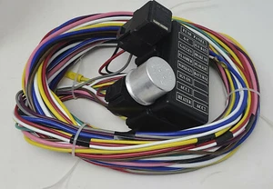 TAKPART Universal 12 Circuit WIRING HARNESS FLASHER 552 12V, 32CP MAX 6, 7130 A3 - Picture 1 of 5