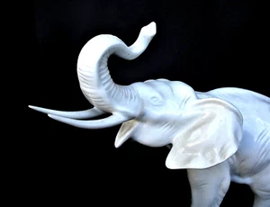 VINTAGE 1947 FINE PORCELAIN ELEPHANT BY ROYAL DUX - CZECHOSLOVAKIA - Picture 1 of 6