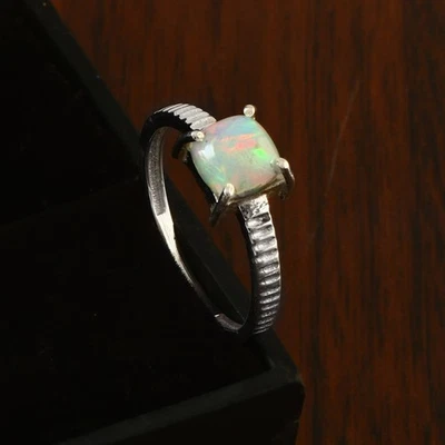 Anillo de ópalo con piedra de nacimiento de octubre, anillo de ópalo blanco, delicado anillo vintage de ópalo, J-744 Foto 1 de 2