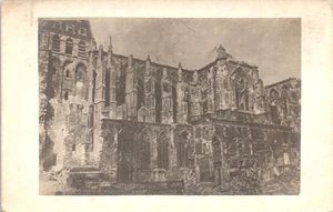 RPPC Ruinen der Kathedrale von Reims in Frankreich • unbespielt geteilt hinten - Bild 1 von 3